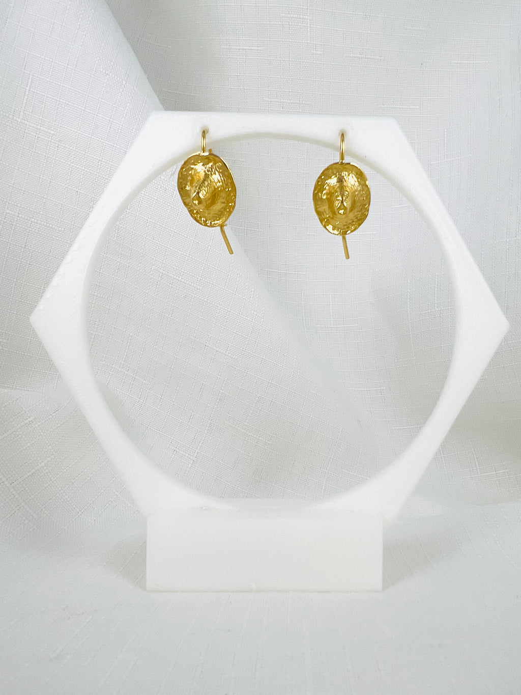 22180