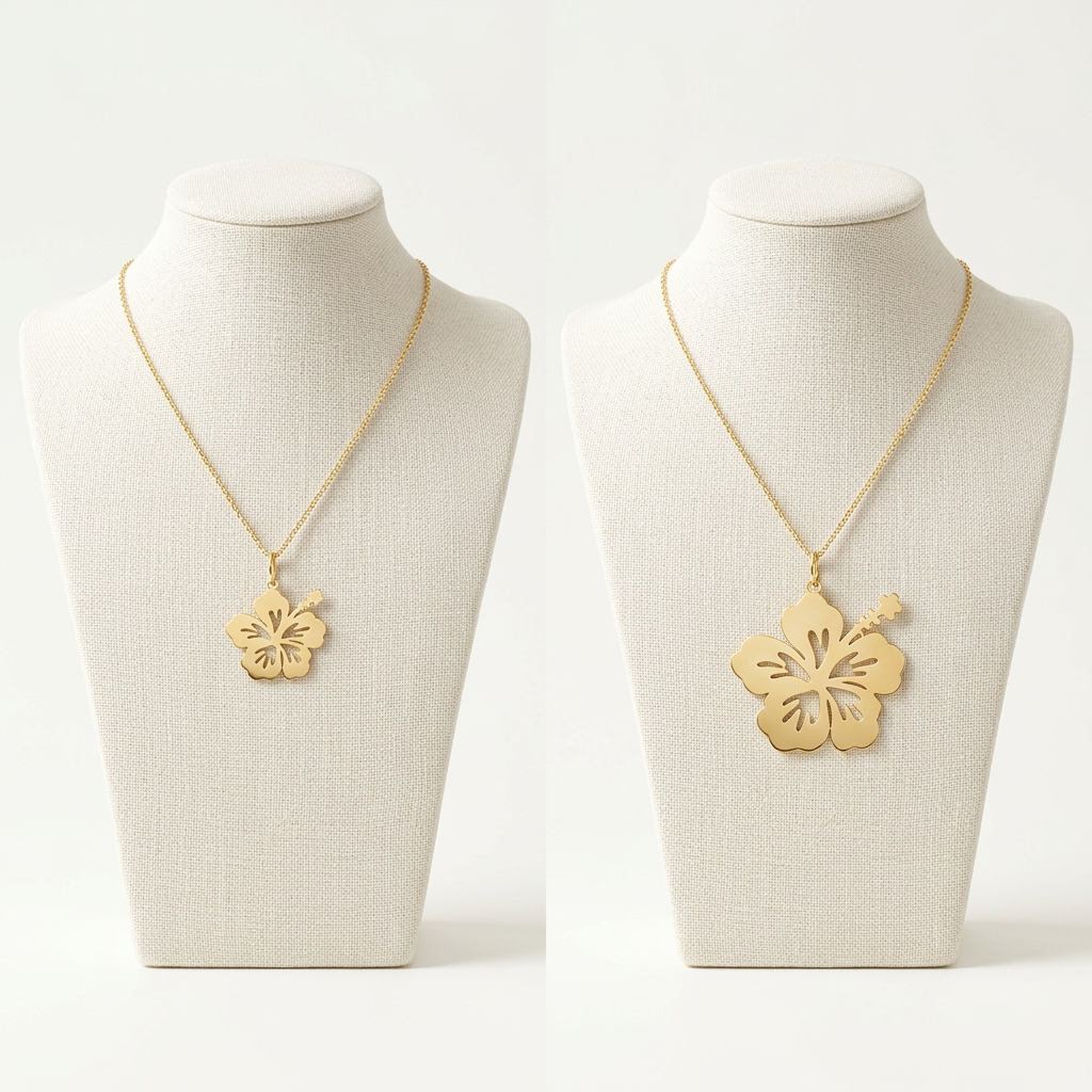 Pendentifs Hibiscus Plat T1 à gauche et T2 à droite sur présentoirs en lin ivoire