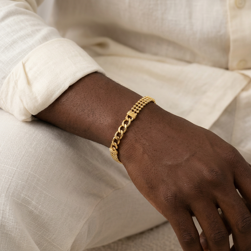 Bracelet Maille Cheval et Boules porté par un homme